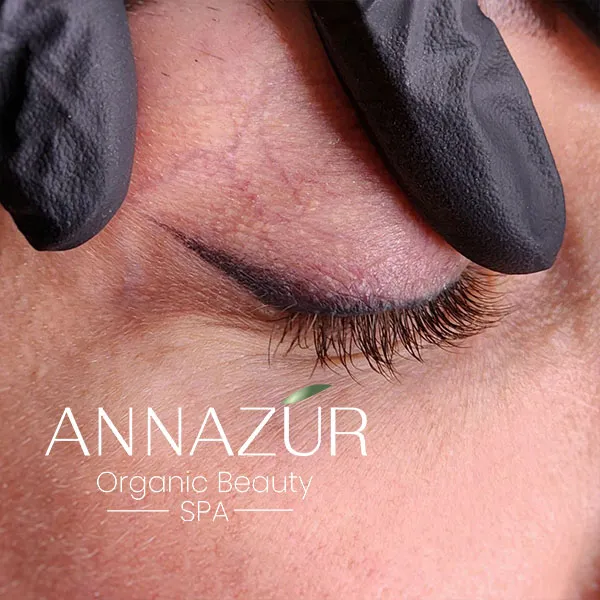 Eyeliner Permanent has a number of advantages