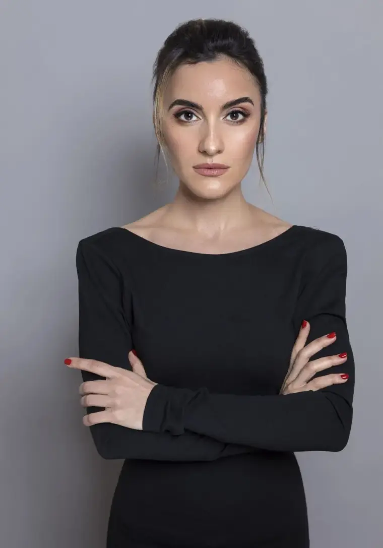 Ruzanna, founder and licensed esthetician at ANNAZUR