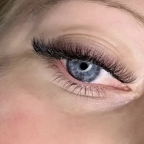 Eyelash Natural Extensions Customer