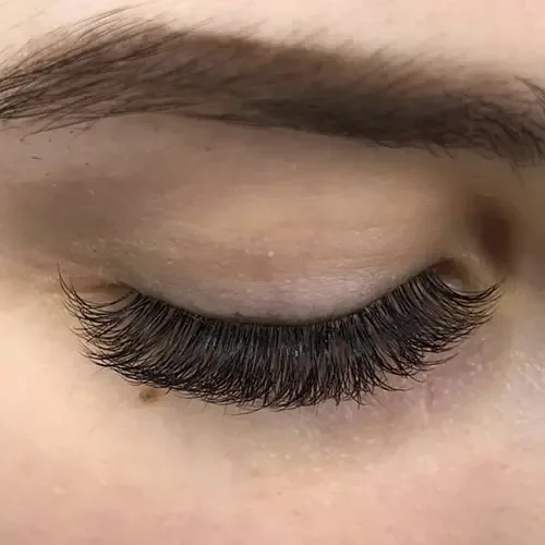 Eyelash Natural Extensions Customer