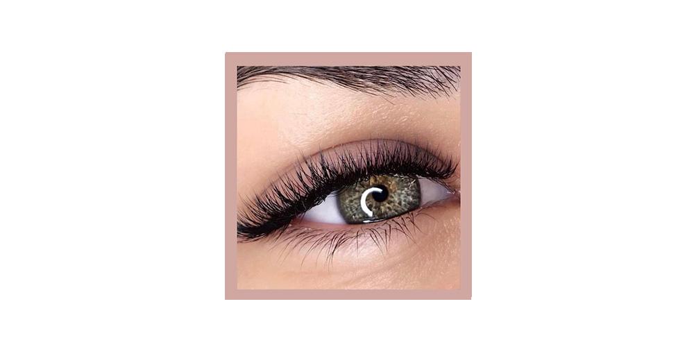 annazur-organic-spa-eyelash-extensions