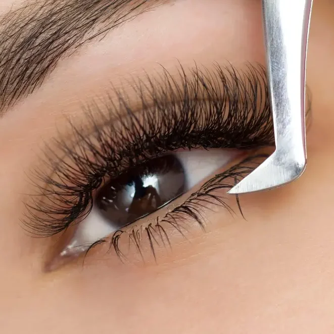 Bride wearing natural wedding lash extensions with light hybrid wispy style, achieving elegant long-lasting bridal look