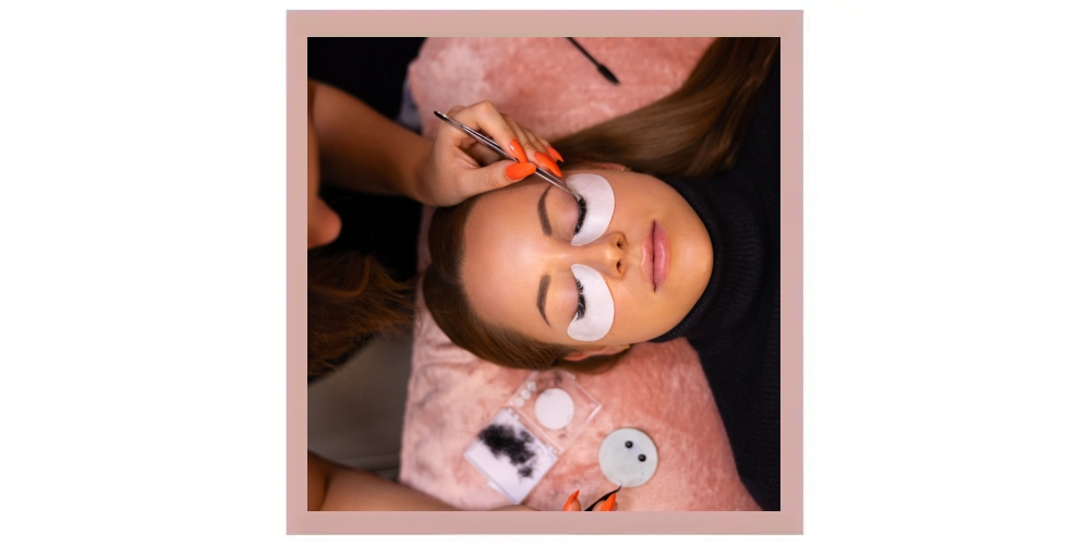 Ethical Materials for Eyelash Extensions – Guide to Types and Quality (2025)